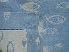 Runner da tavola, tessuto artigianalmente disegno con pesci, disponibile nella misura cm 150x45, colore blu