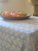 Tovaglia, tessitura artigianale in misto lino/cotone, con disegno a spighe e finitura punto a giorno, colore azzurro cm 100x100