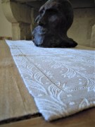 Runner da tavola, tessuto artigianalmente disegno a spighe, cm 300x45, colore grigio